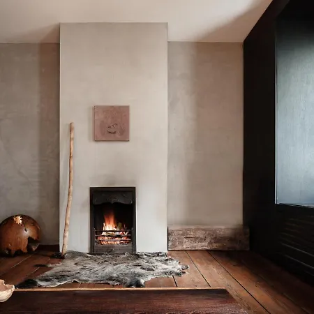 Διαμέρισμα Shelter 7 *