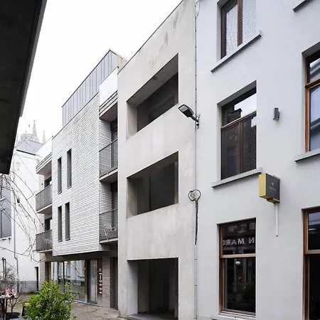 Shelter 7 아파트 헨트